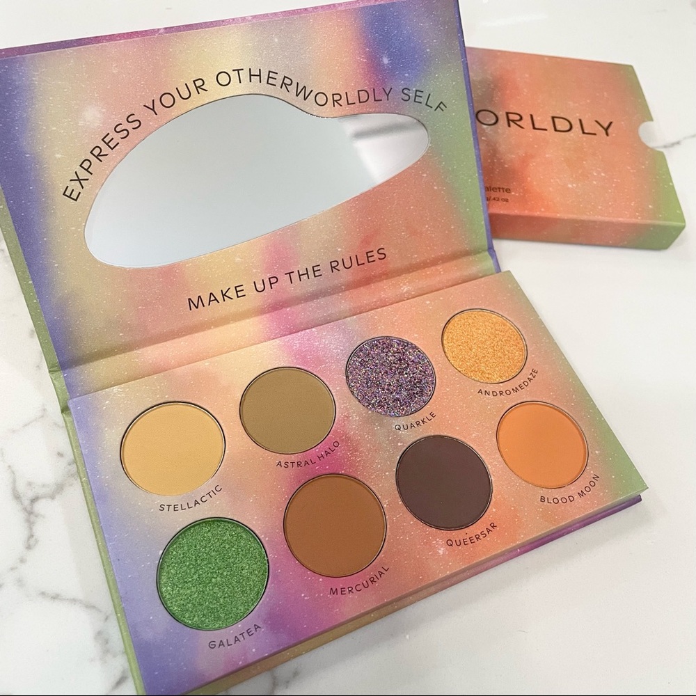 New Other Worldly 8 Eyeshadow Palette We Are Fluid Makeup